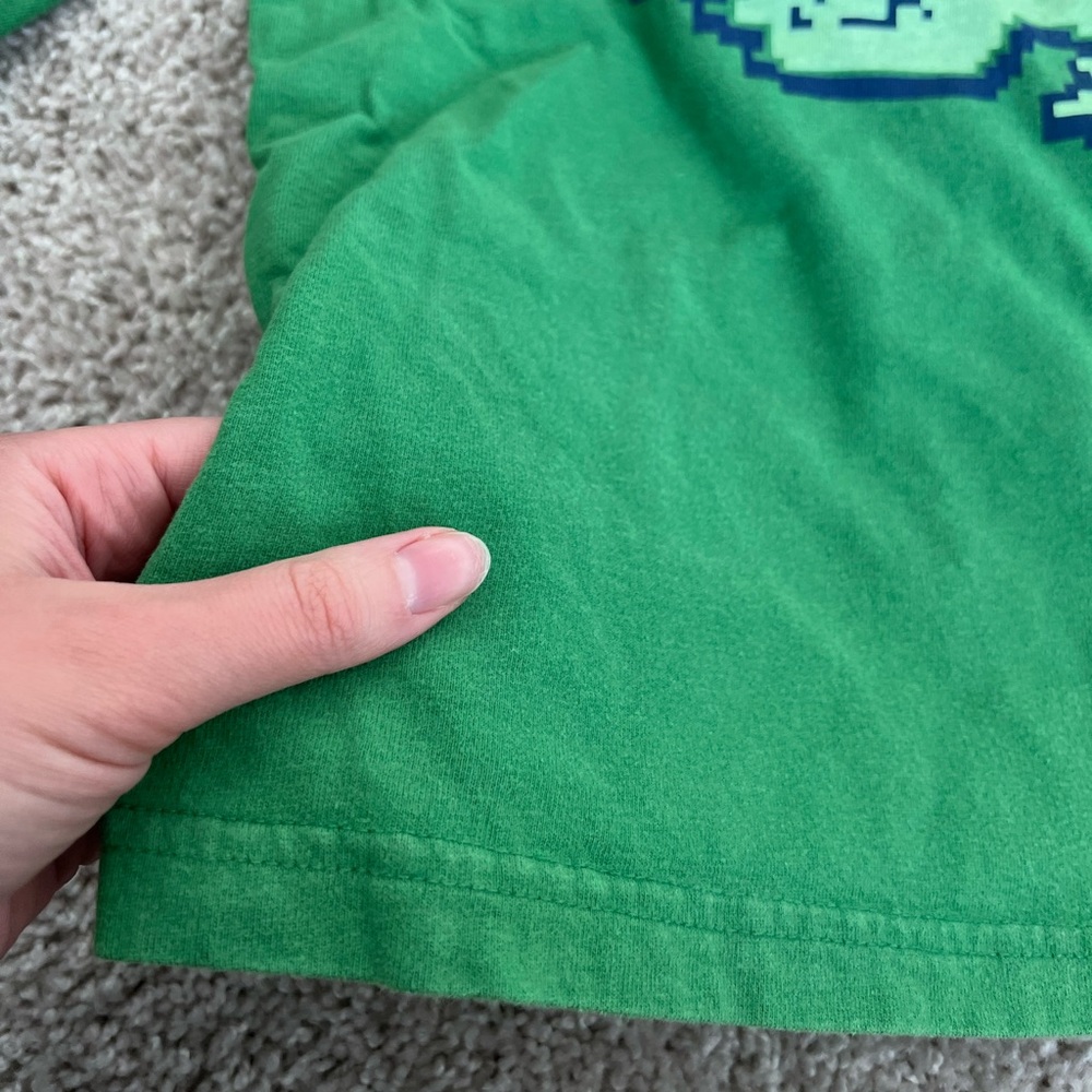 🟢GAP: Boy size M, green long sleeve t-shirt w/monster theme, preowned🟢 - Picture 8 of 9
